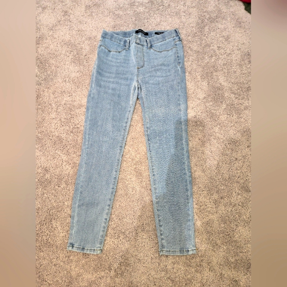 JUDY BLUE Women's Light Blue PULL ON skinny Jeans NWOT NEVER WORN